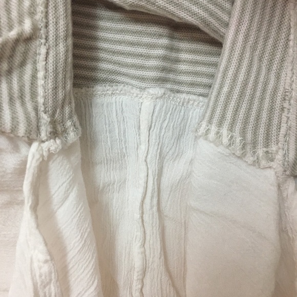 💃FREE WITH PURCHASE💃 Striped Grey Zara Tank Top - Picture 5 of 5